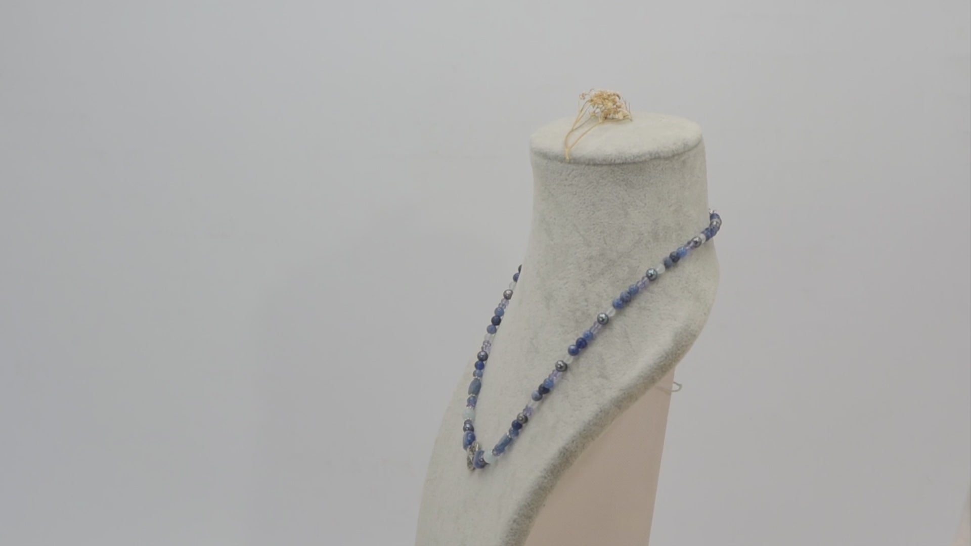 Boho-style Necklace made with Kyanite, (4-4.5mm) Peacock Freshwater Potato Pearls, Aquamarine and a Silver-toned Centerpiece, 18" for Women, Men, Everyday Crystal Jewelry